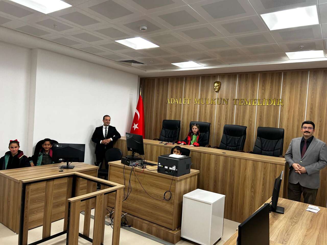 Miniklerden Başsavcı Bozkaya'ya Anlamlı 23 Nisan Ziyareti 1